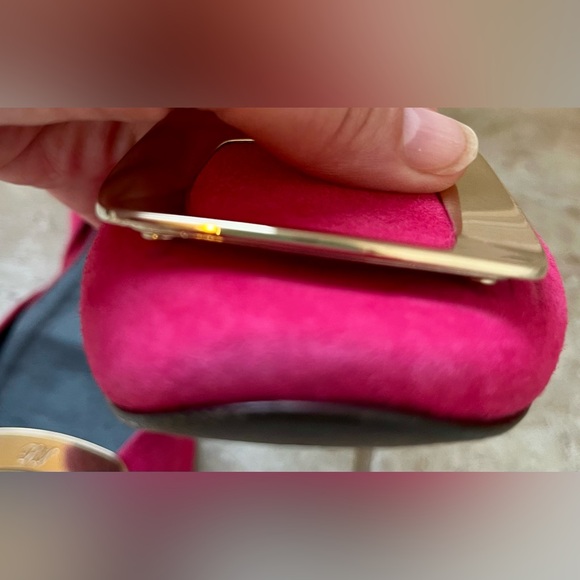 Roger Vivier hot pink/fuchsia suede ballerina d'orsay flats Size 37 or 6.5/7 US - Picture 5 of 9